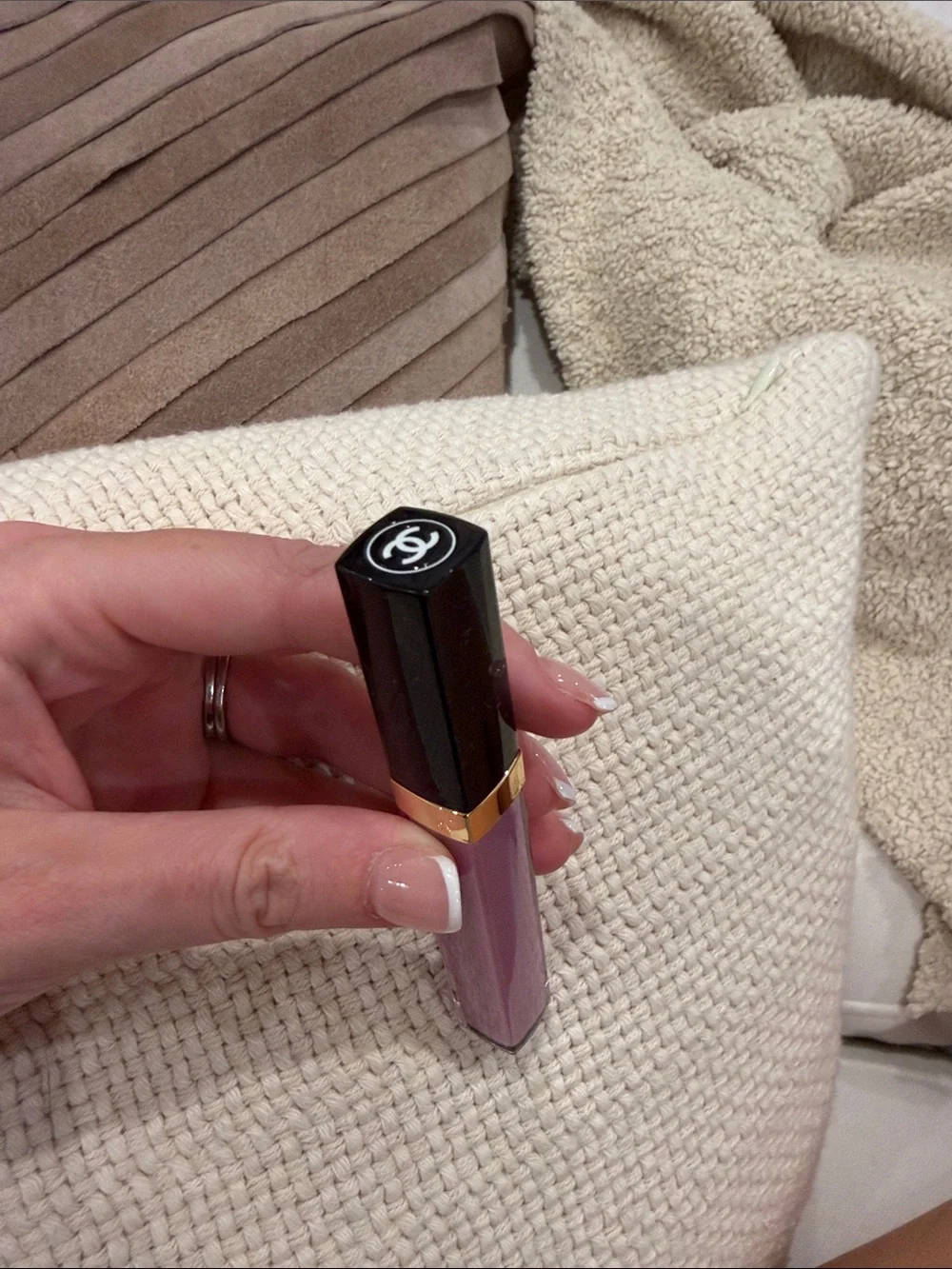 Chanel ROUGE COCO HYDRA GLOSS Hydrating and Smoothing High-Shine Lipgloss! New